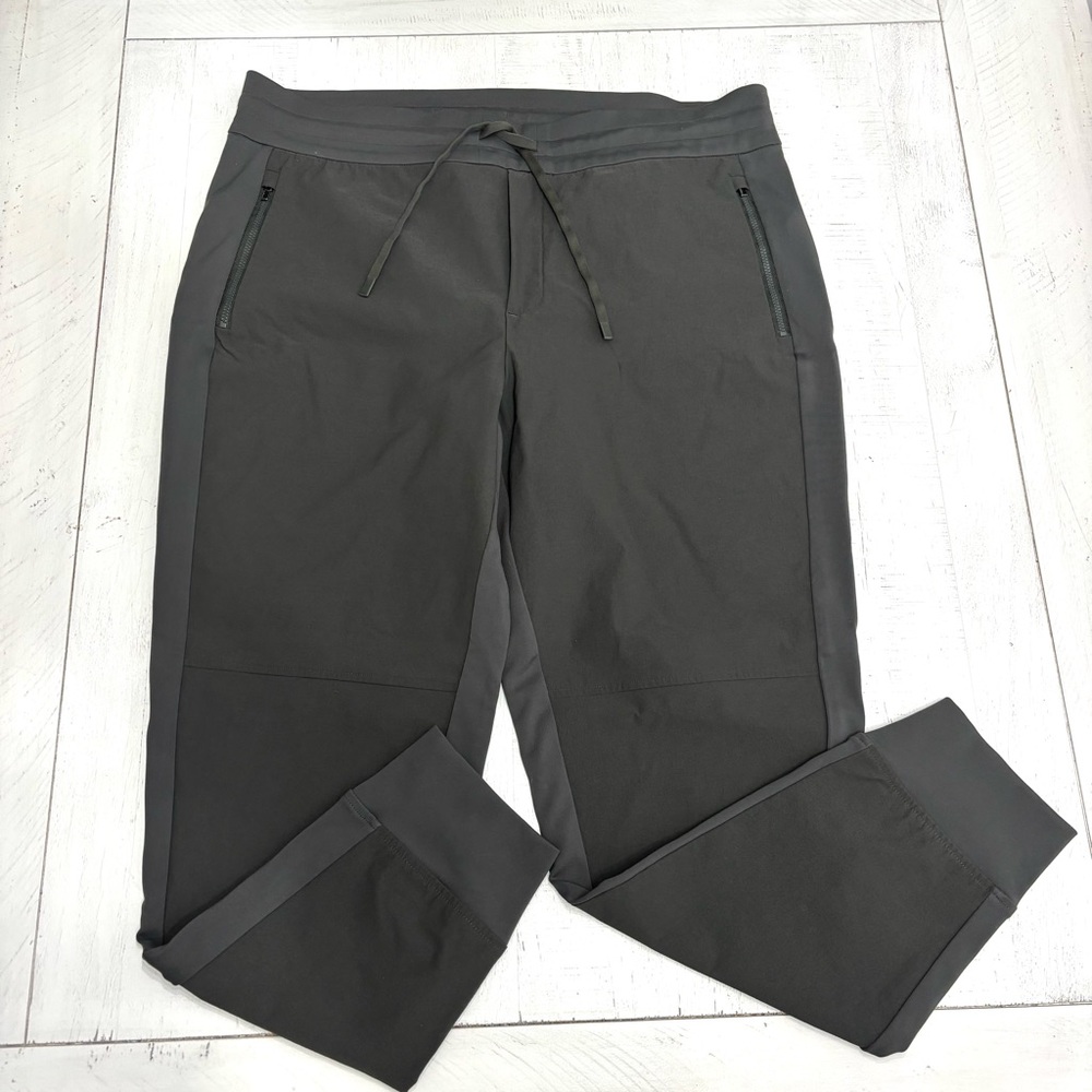 Athleta Highlands Green Hybrid Trek Jogger Size 16 Pants NWOT - Picture 2 of 12